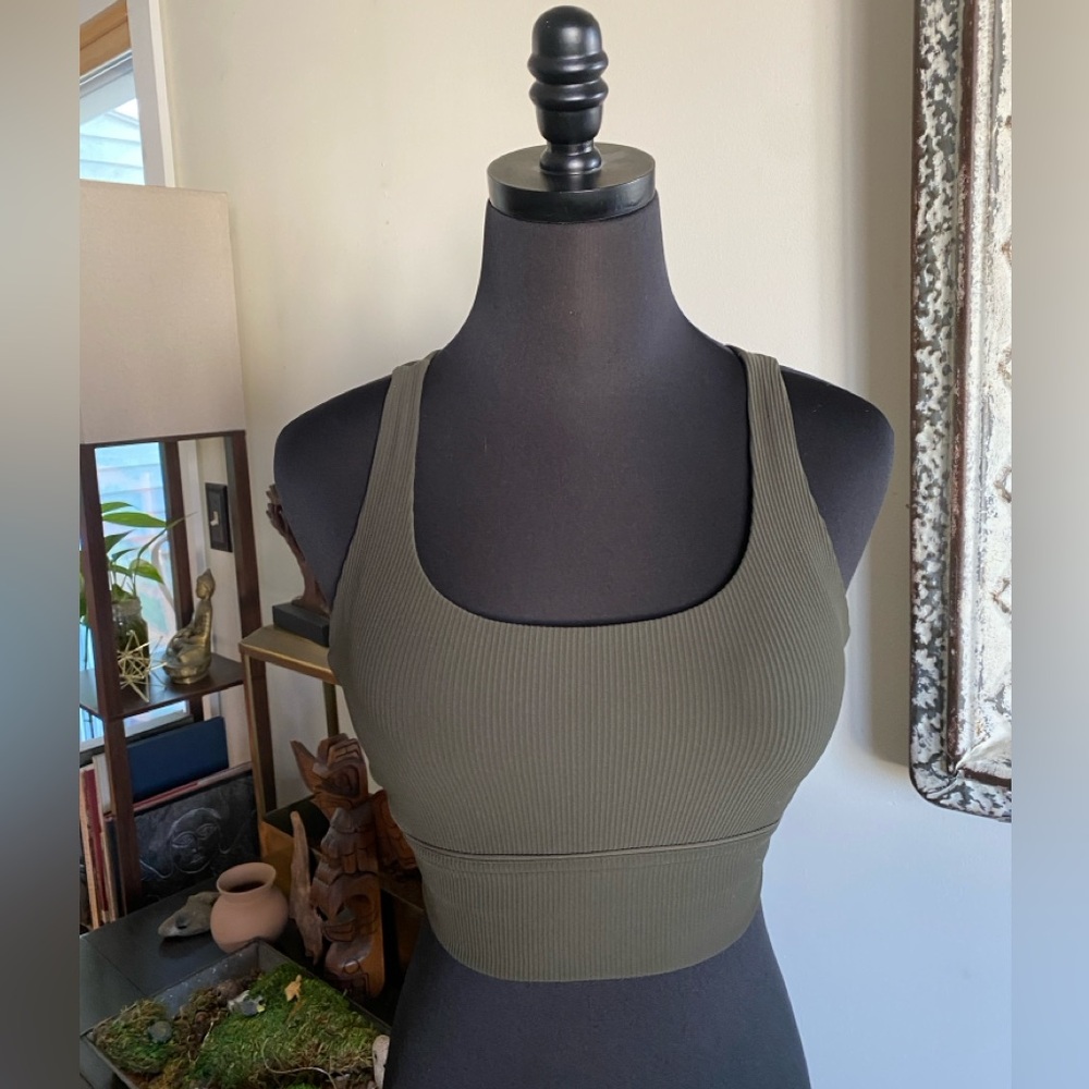 Lululemon Ribbed Olive Green Energy Sports Bra Size 6